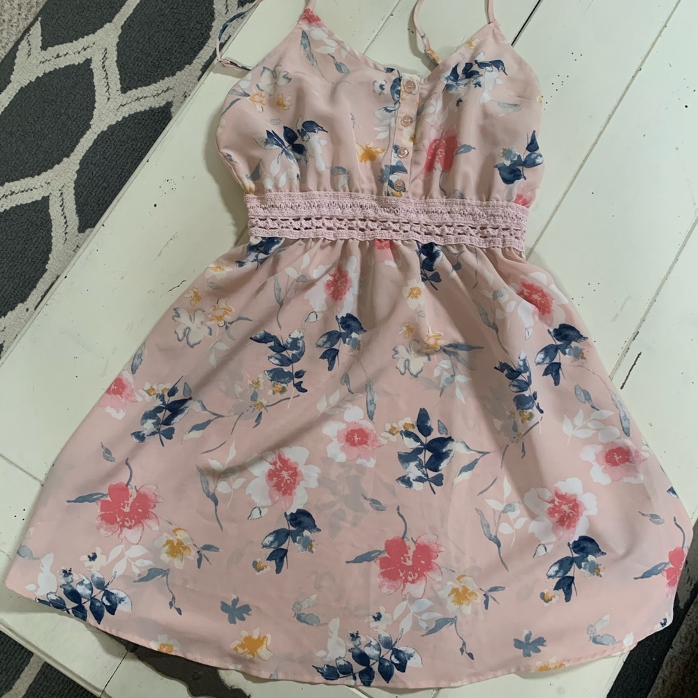 Sweet Wanderer floral summer dress
